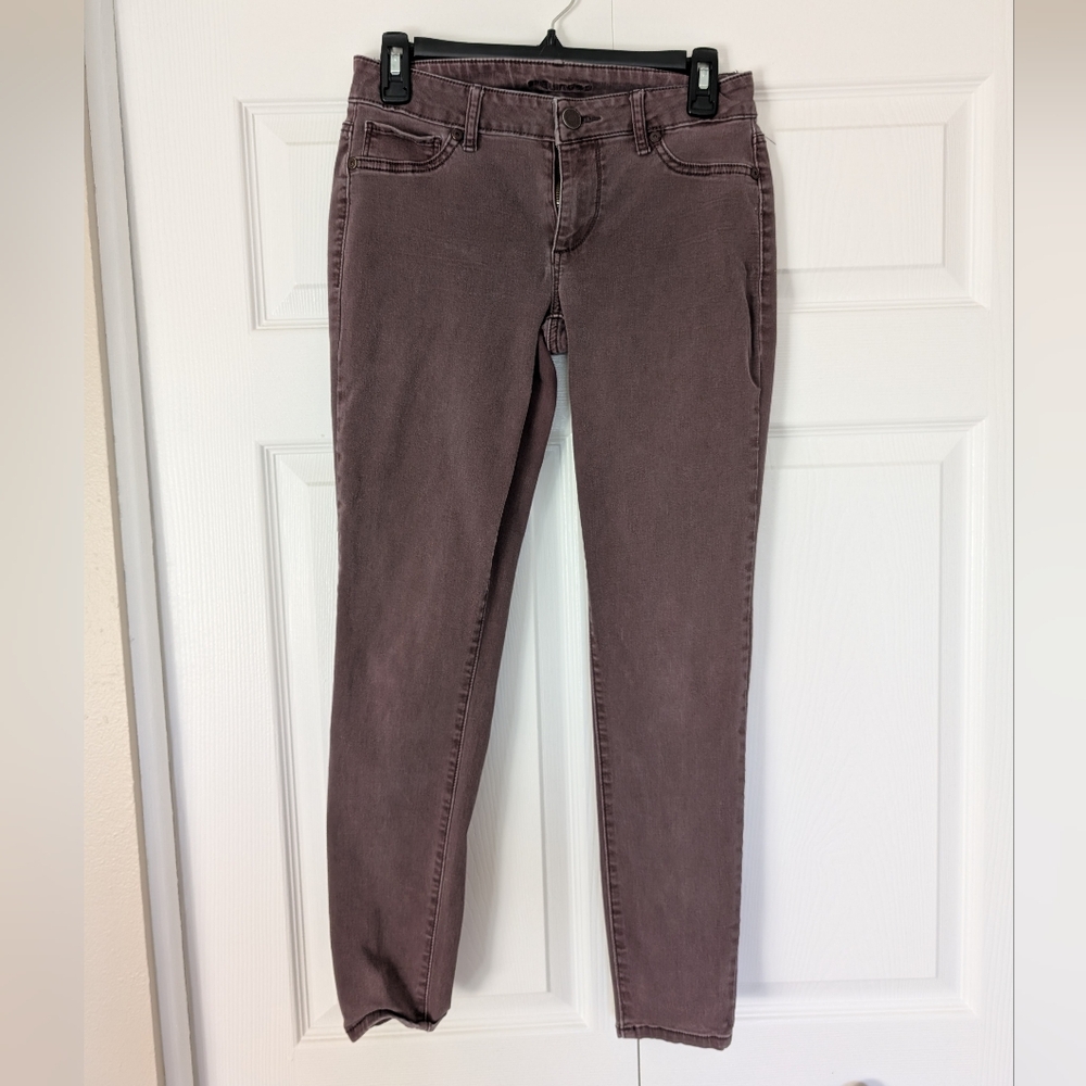 Maurices Mauve Jeans Size Small, Regular